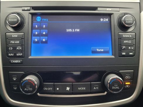 Used 2017 Nissan Altima 2.5 SV w/ Convenience Package image 25