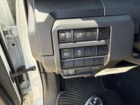 Used 2024 Toyota Tacoma SR RWD image 20