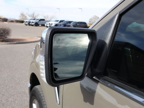 Used 2025 Ford F150 Lariat w/ Equipment Group 501A Mid image 17