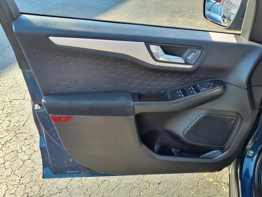 Used 2020 Ford Escape SE AWD/4WD image 14