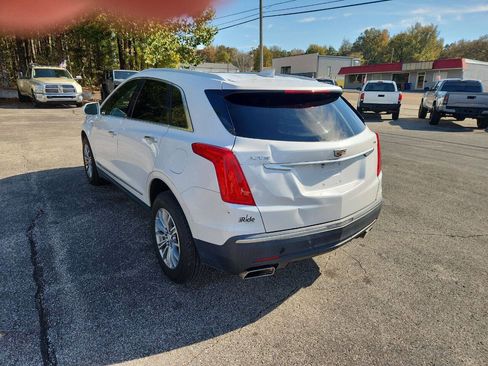 Used 2017 Cadillac XT5 Luxury w/ Driver Awareness Package FWD image 6