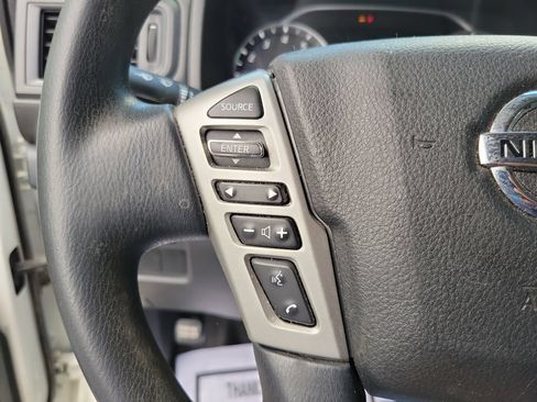 Used 2022 Nissan Titan S RWD image 15