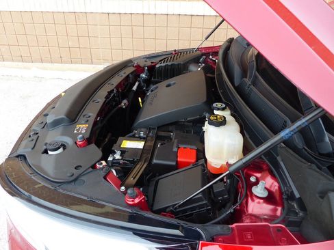 Used 2022 Buick Enclave Essence w/ Sport Touring Edition image 16