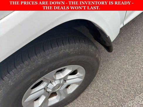 Used 2022 Toyota 4Runner SR5 Premium AWD/4WD image 7