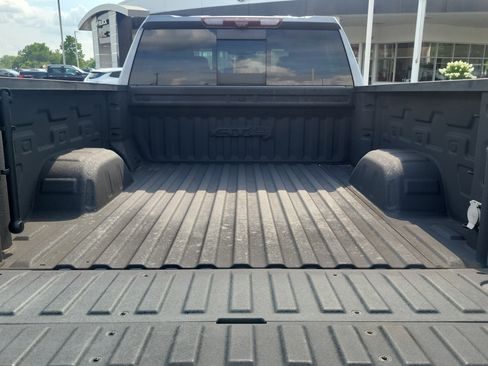 Used 2021 GMC Sierra 1500 AT4 w/ AT4 Value Package AWD/4WD image 7