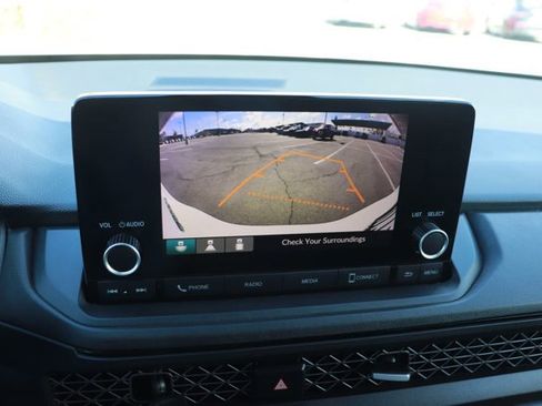 Certified 2023 Honda Accord EX image 28