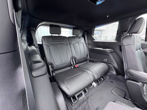 New 2026 Jeep Grand Cherokee L Limited AWD/4WD image 24