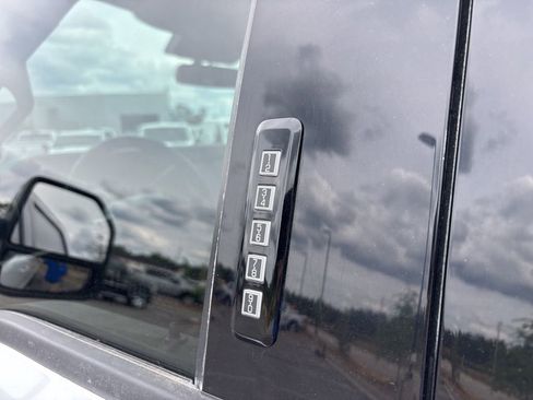 Used 2024 Ford F250 Lariat w/ FX4 Off-Road Package AWD/4WD image 25