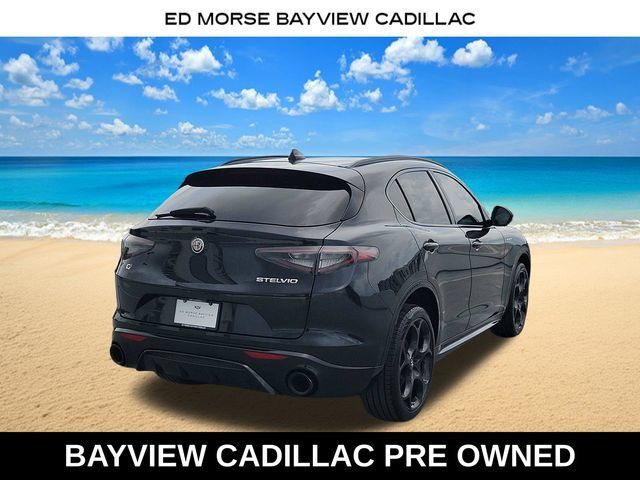 Used 2024 Alfa Romeo Stelvio Veloce AWD/4WD image 6