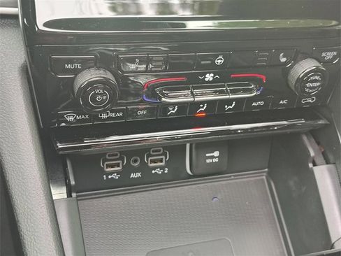 New 2025 Jeep Grand Cherokee Altitude image 25