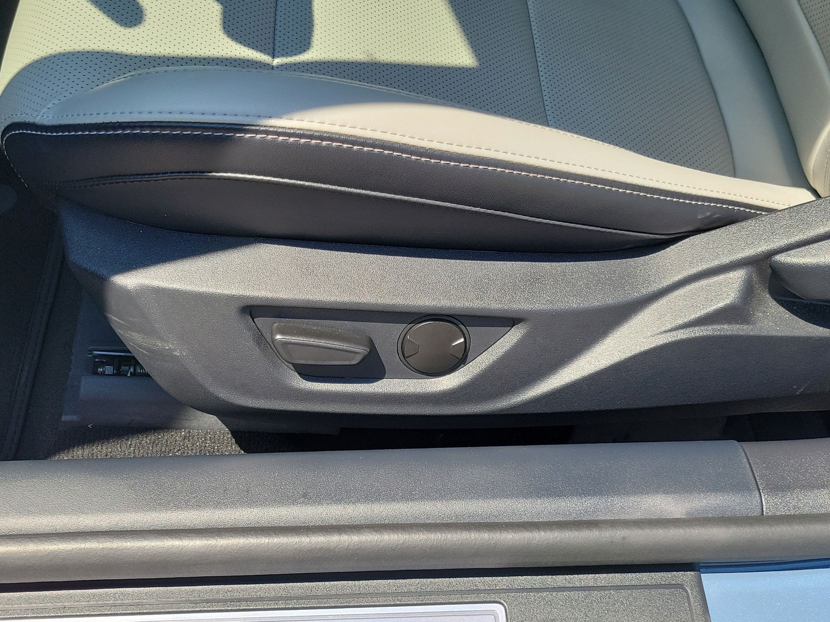 Used 2024 Ford Mustang GT Premium RWD image 9