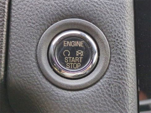 Used 2019 Ford Taurus Limited image 33