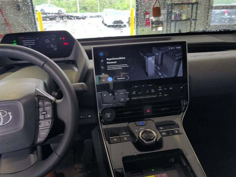 Certified 2024 Toyota bZ4X AWD w/ Weather Package image 9