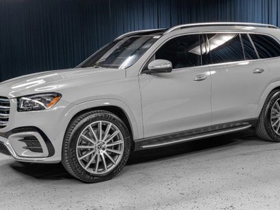New 2025 Mercedes-Benz GLS 450 4MATIC