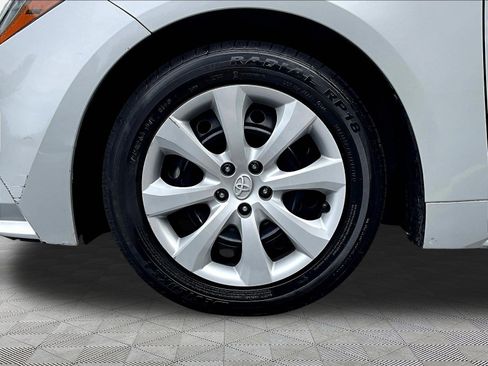 Used 2024 Toyota Corolla LE FWD image 34