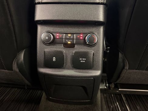 Used 2018 Ford Explorer Platinum AWD/4WD image 18