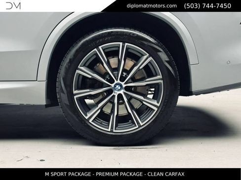 Used 2024 BMW X5 xDrive50e w/ M Sport Package AWD/4WD image 42