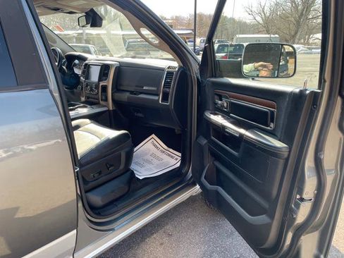 Used 2013 RAM 2500 Laramie w/ Convenience Group image 25