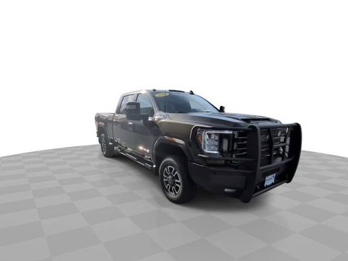 Used 2022 GMC Sierra 2500 AT4 w/ AT4 Preferred Package image 2