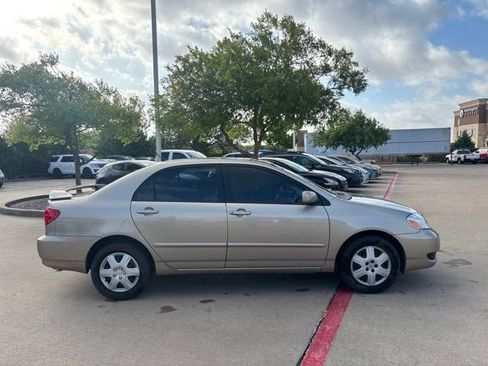 Used 2006 Toyota Corolla LE w/ Audio Value Pkg FWD image 4