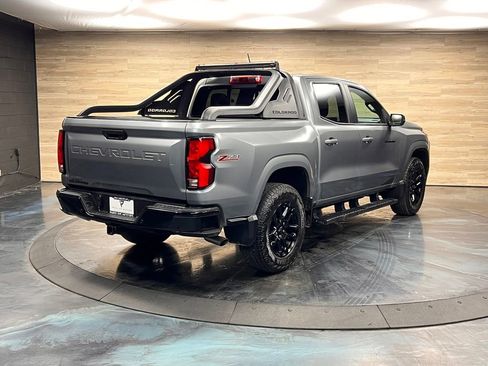 Used 2025 Chevrolet Colorado Z71 AWD/4WD image 26