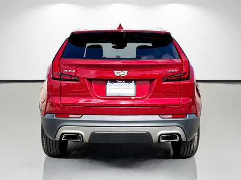 Used 2020 Cadillac XT4 Premium Luxury w/ Driver Awareness Package FWD image 4