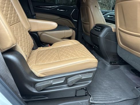 Used 2021 Cadillac Escalade Sport w/ Driver Assist Tech Package image 17