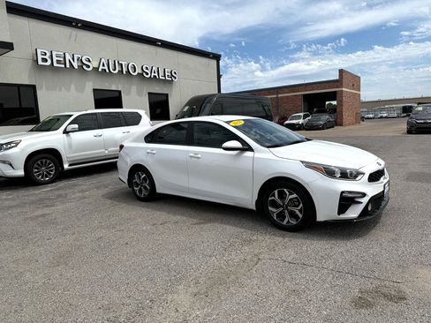 Used 2021 Kia Forte LXS image 4