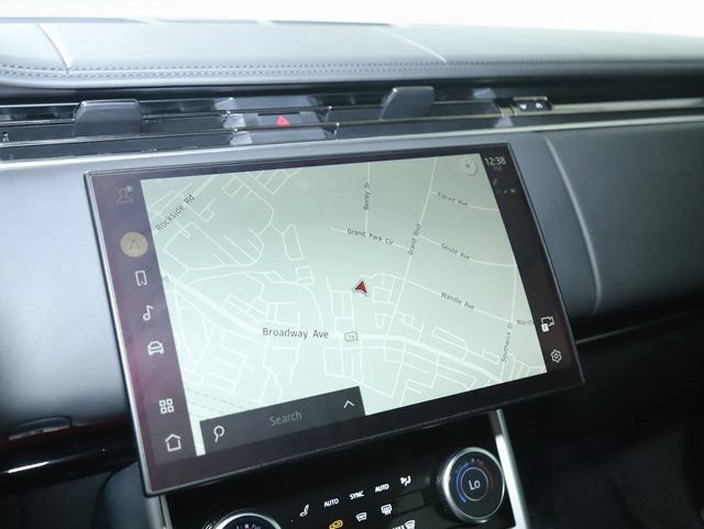 Certified 2023 Land Rover Range Rover SE AWD/4WD image 25