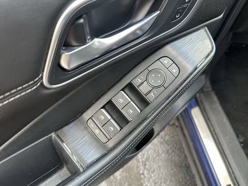 Used 2023 Nissan Rogue Platinum AWD/4WD image 17