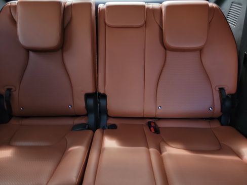 Used 2022 Kia Carnival SX Prestige image 10