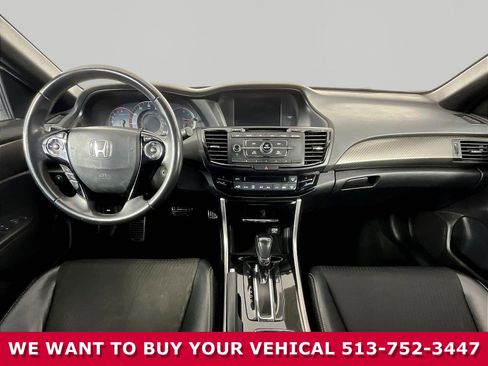 Used 2017 Honda Accord Sport image 7