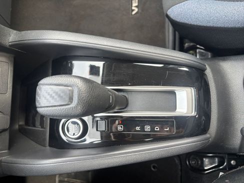 Used 2025 Nissan Versa SV FWD image 39