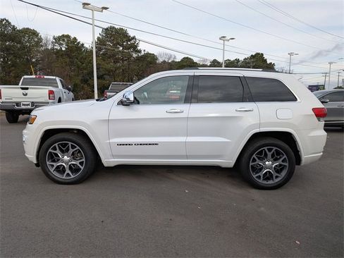 Used 2020 Jeep Grand Cherokee Overland image 6