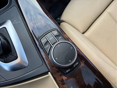 Used 2018 BMW 330i Sedan w/ Convenience Package image 29