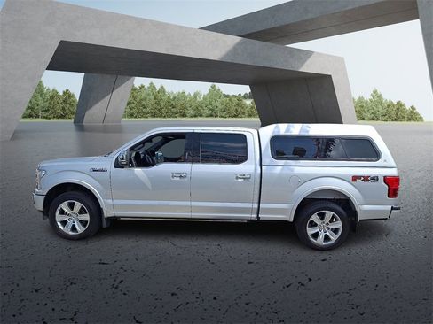 Used 2018 Ford F150 Platinum w/ Equipment Group 701A Luxury image 9