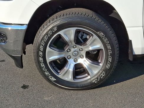 Used 2024 RAM 1500 Laramie image 8