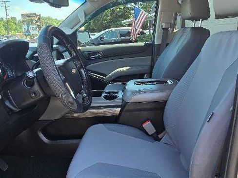 Used 2018 Chevrolet Suburban LT AWD/4WD image 8