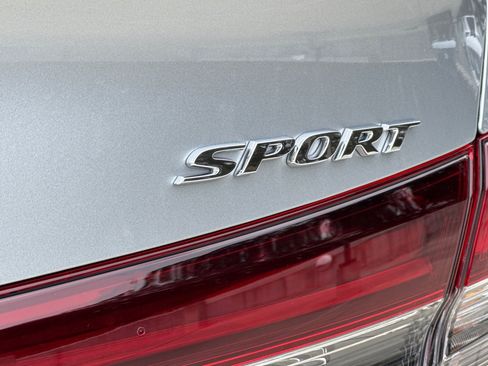 Used 2025 Honda Civic Sport image 26