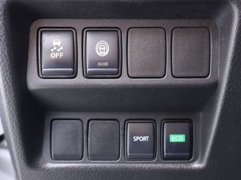 Used 2021 Nissan Rogue Sport S image 11