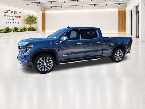 Used 2024 GMC Sierra 1500 Denali w/ Denali Reserve Package AWD/4WD image 5