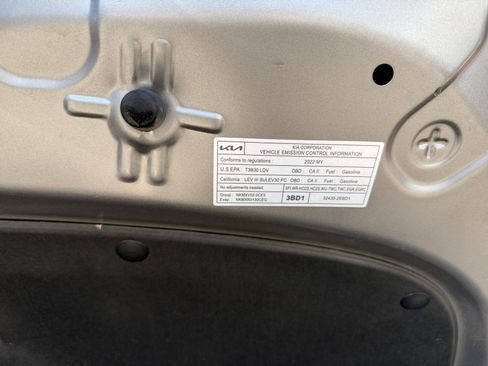 Used 2022 Kia Forte LXS FWD image 13