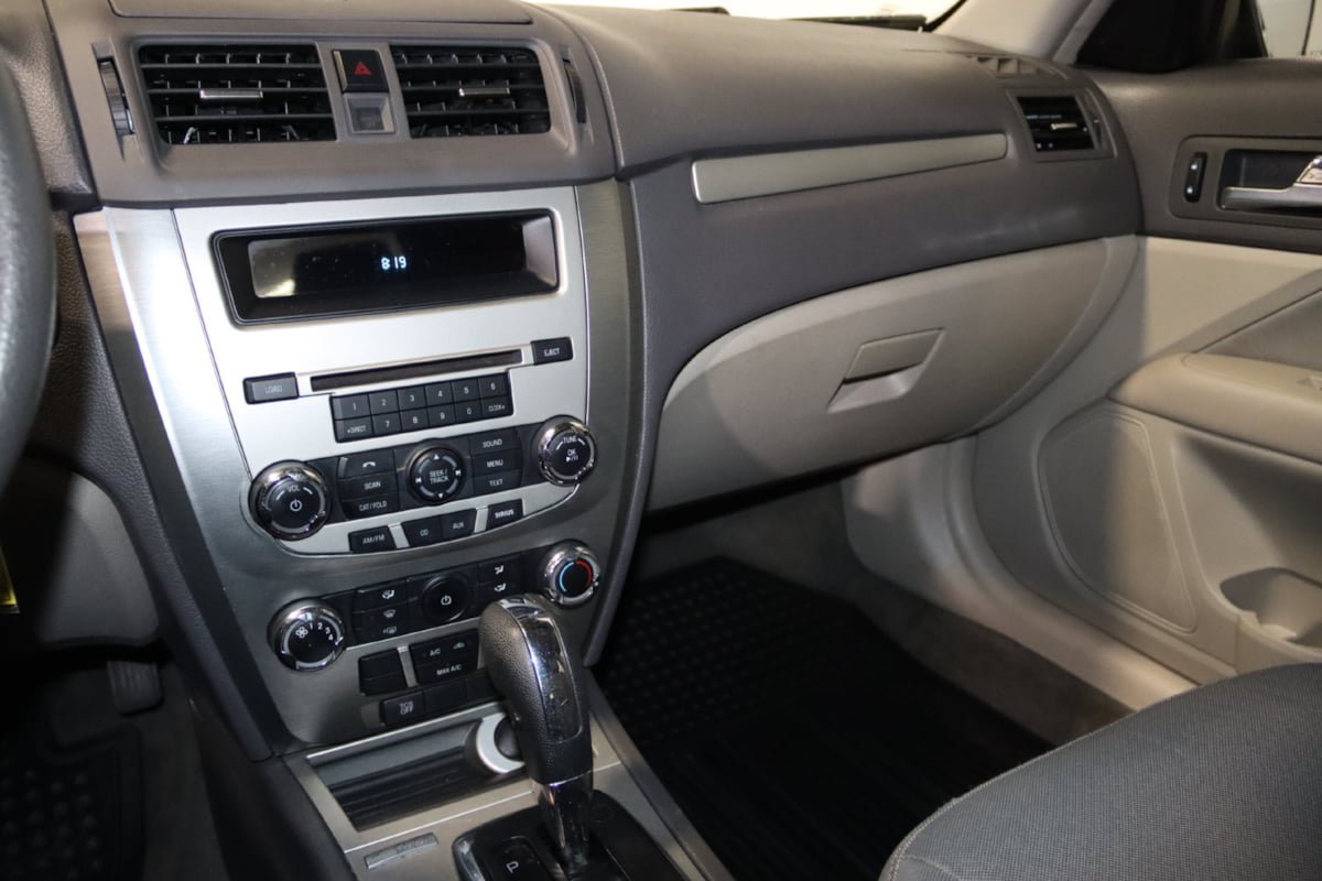 Used 2012 Ford Fusion SE FWD image 39