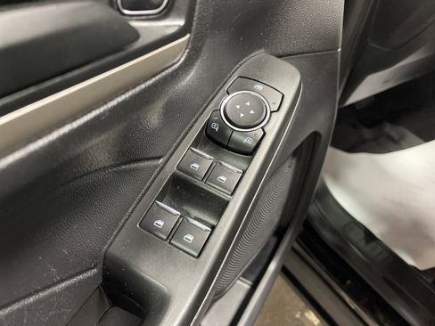 Used 2022 Ford Escape SE image 7