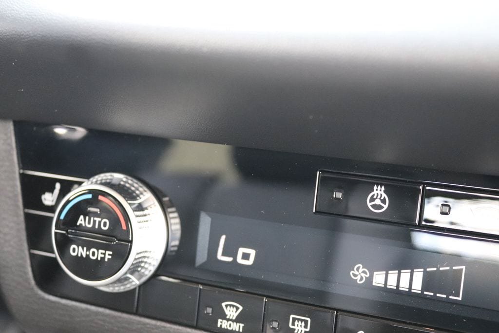 New 2026 Mitsubishi Outlander SE AWD/4WD image 21
