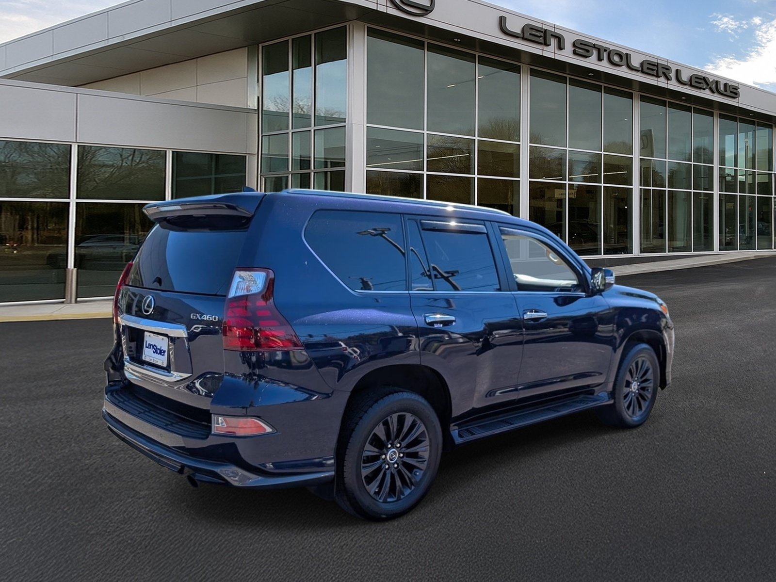 Certified 2022 Lexus GX 460 Premium w/ Accessory Package AWD/4WD image 3
