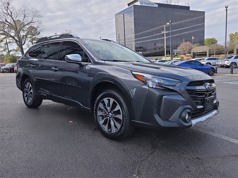 Used 2023 Subaru Outback Touring image 7
