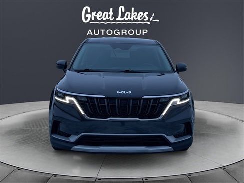 Used 2024 Kia Carnival LX image 8