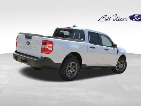 New 2026 Ford Maverick XLT w/ XLT Luxury Package FWD image 3