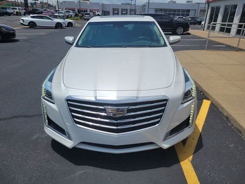 Used 2017 Cadillac CTS Luxury RWD image 2